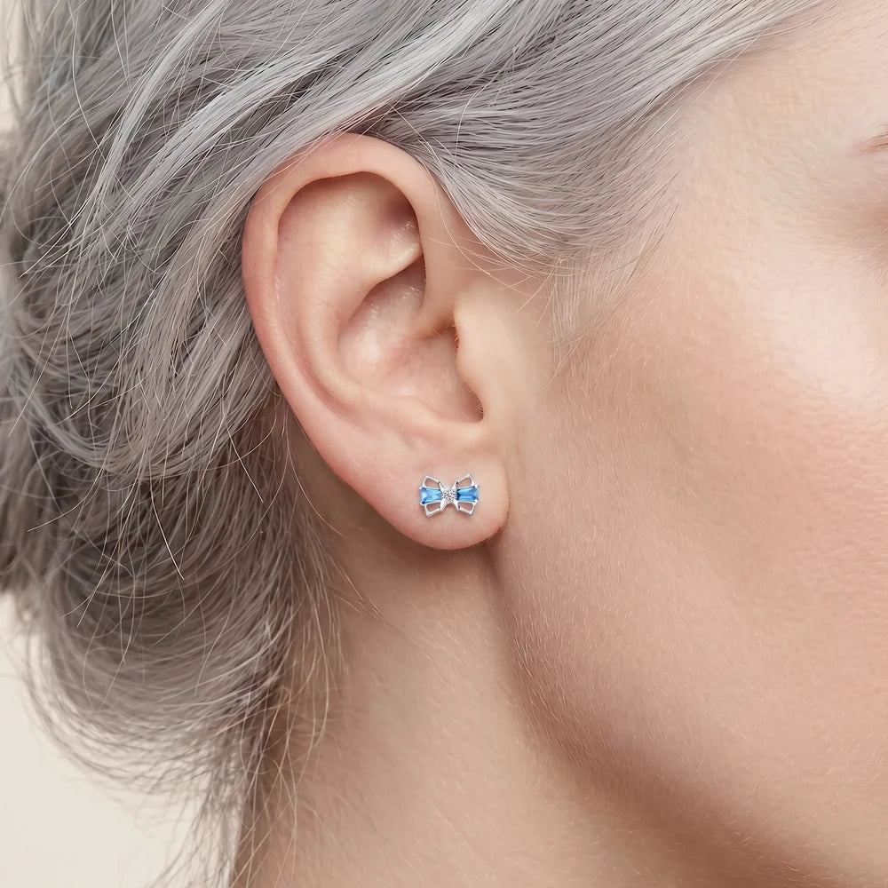 Titanium Cyber Bow Threadless Flat Back — Blue CZ for Lobe | Tipiercing